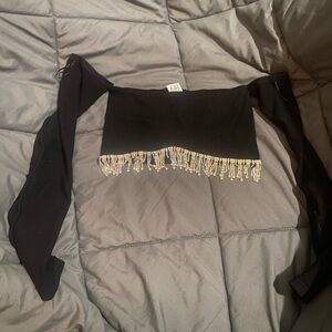 Black off the shoulder diamond crop top